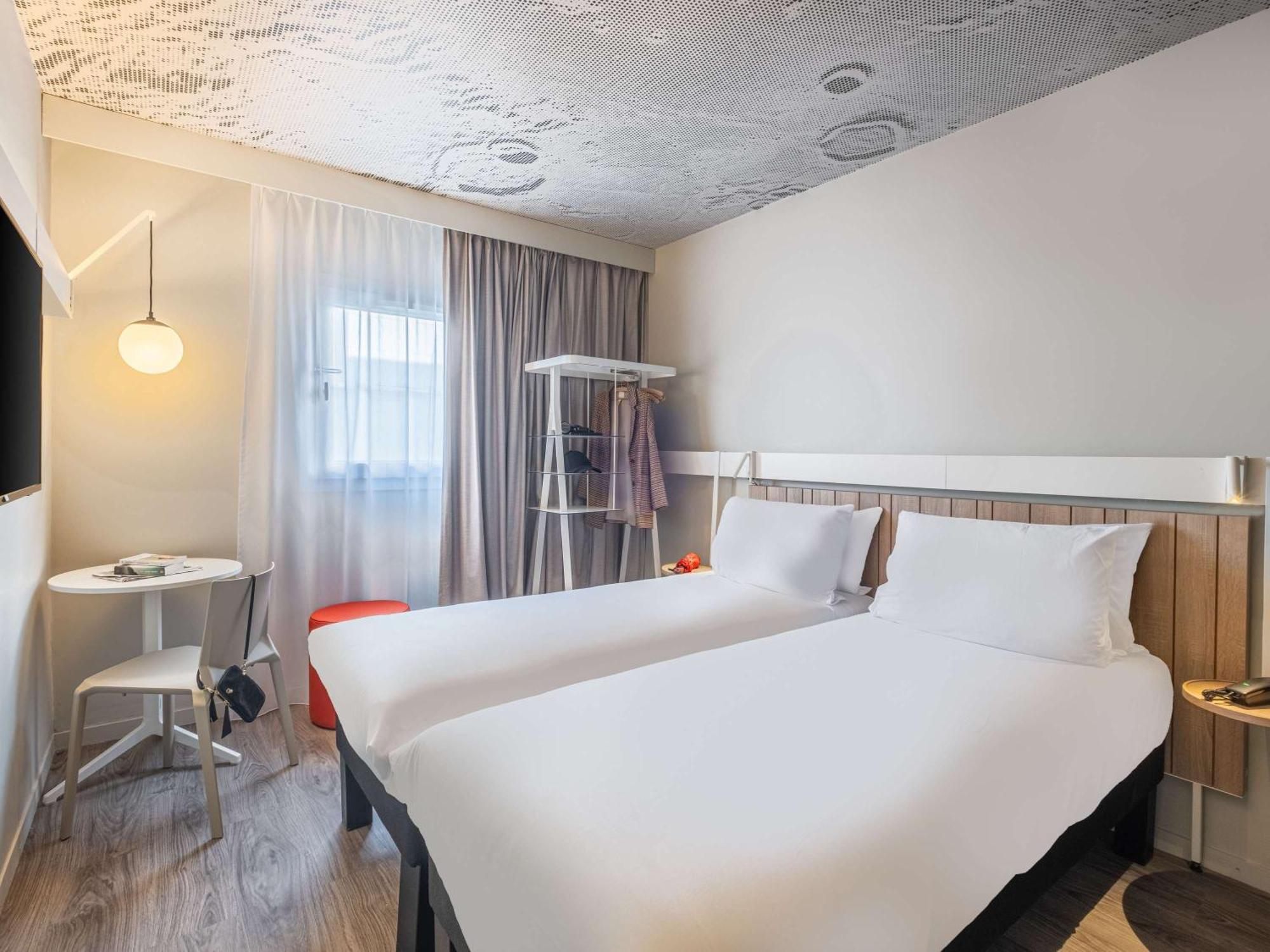 Ibis Nantes Treillieres Hotel Exterior foto