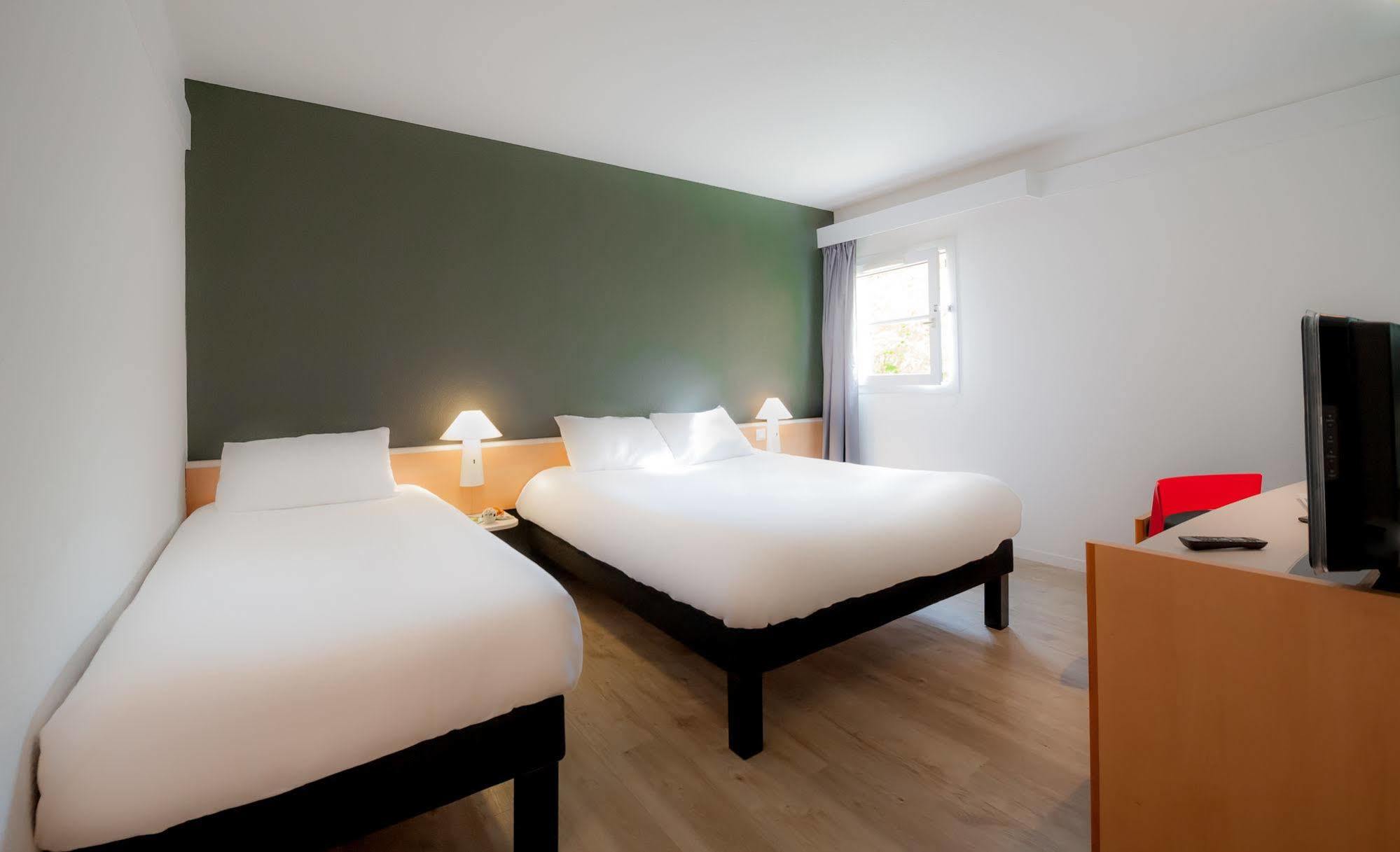 Ibis Nantes Treillieres Hotel Exterior foto